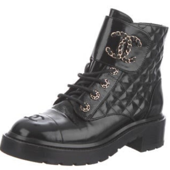 🆕 🔥CHANEL CLASSIC BOOTS - BRAND NEW AUTHENTIC-BLACK patent leather Sz42C - Picture 2 of 4
